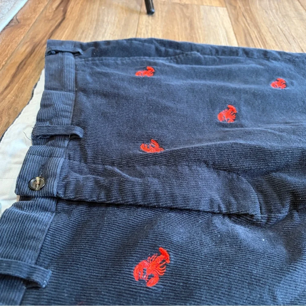Castaway Nantucket Island Harbor Preppy Coastal pants, red lobster embroidery - Picture 6 of 12